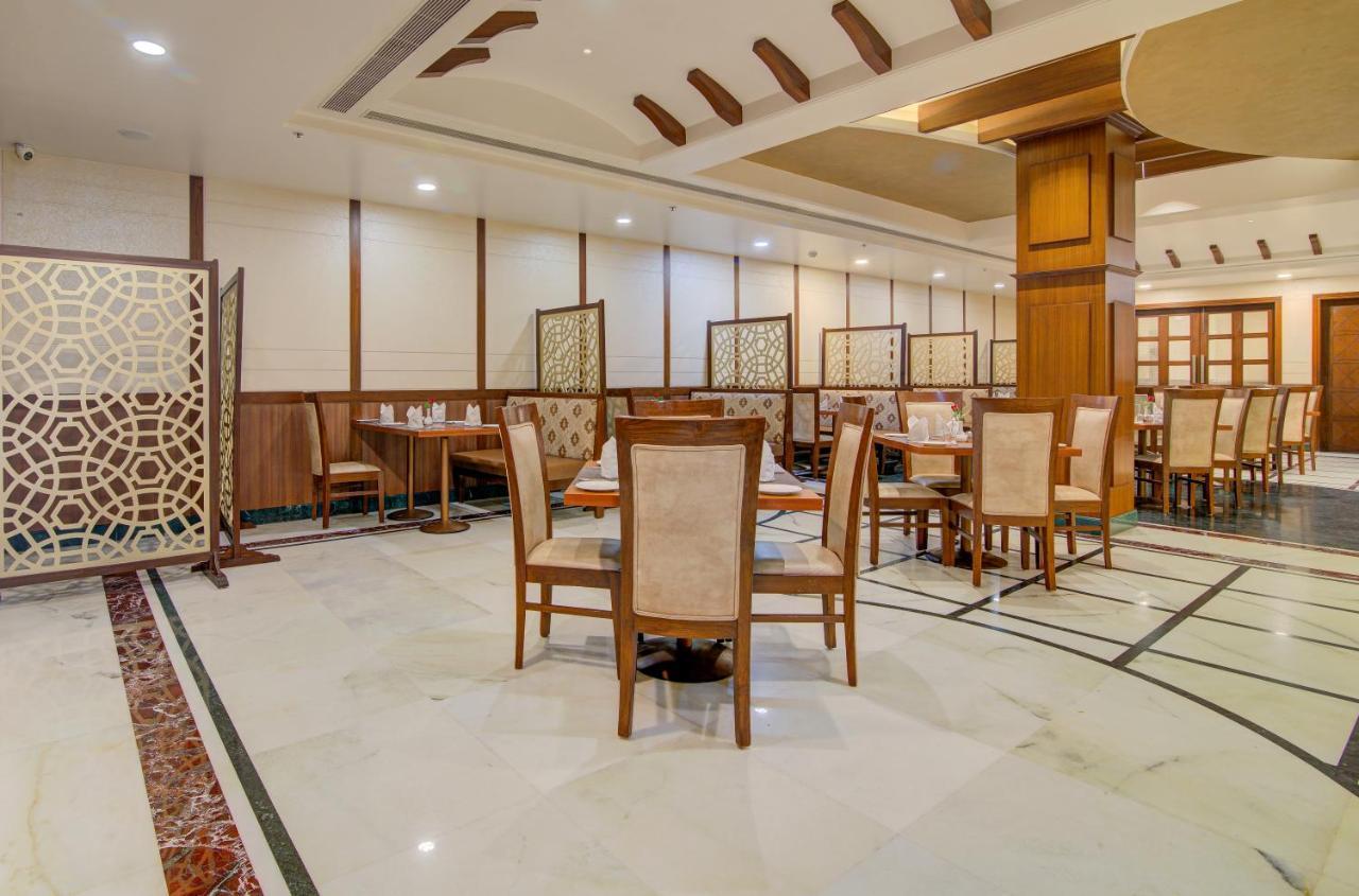 Hotel Home In By Amrik Sukhdev سونيبات المظهر الخارجي الصورة