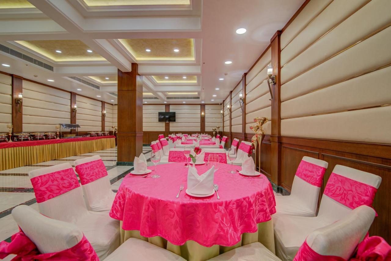 Hotel Home In By Amrik Sukhdev سونيبات المظهر الخارجي الصورة