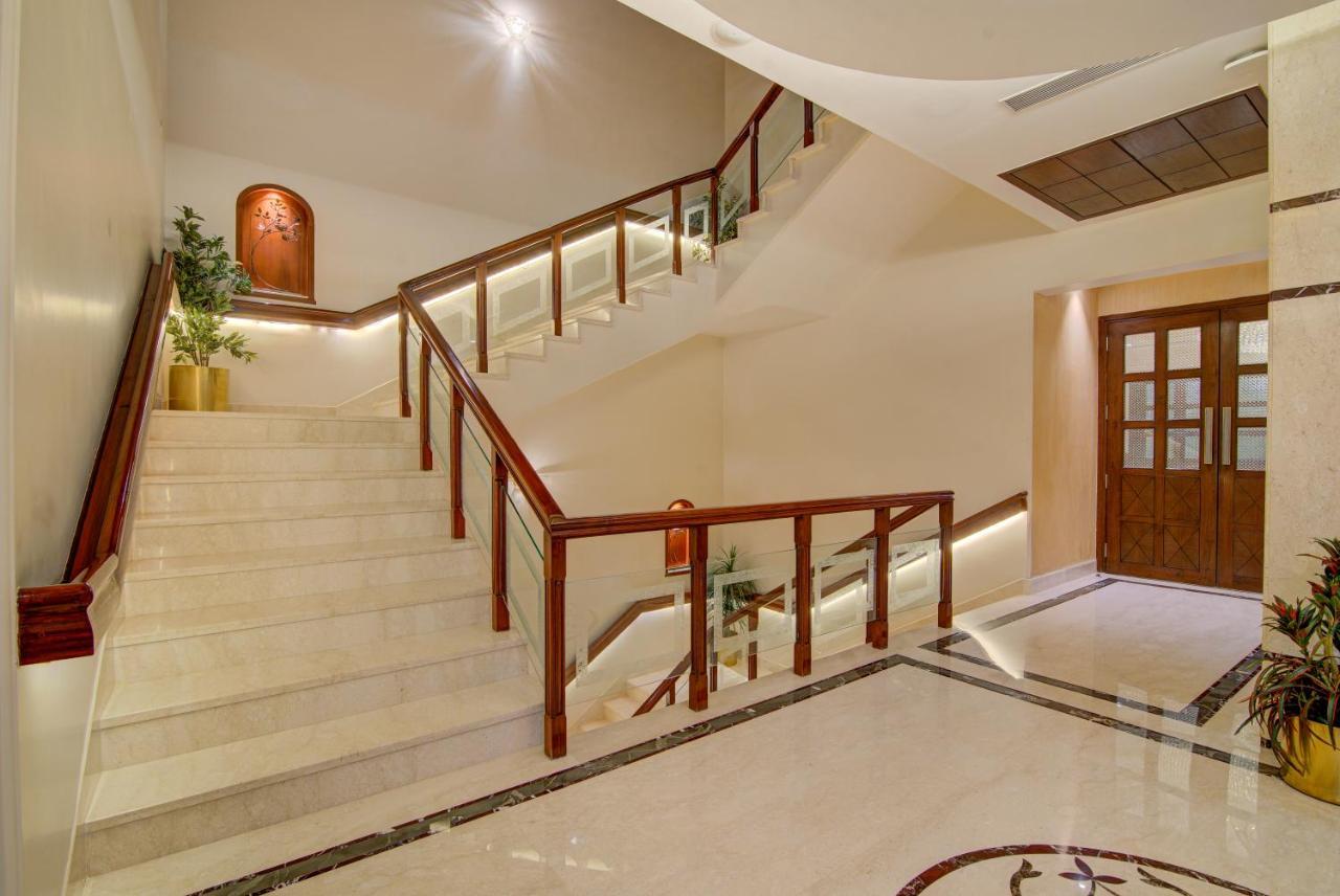 Hotel Home In By Amrik Sukhdev سونيبات المظهر الخارجي الصورة
