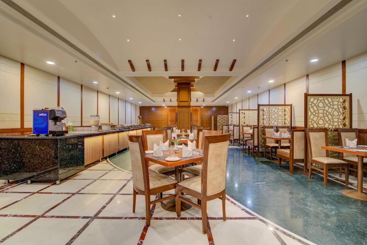 Hotel Home In By Amrik Sukhdev سونيبات المظهر الخارجي الصورة