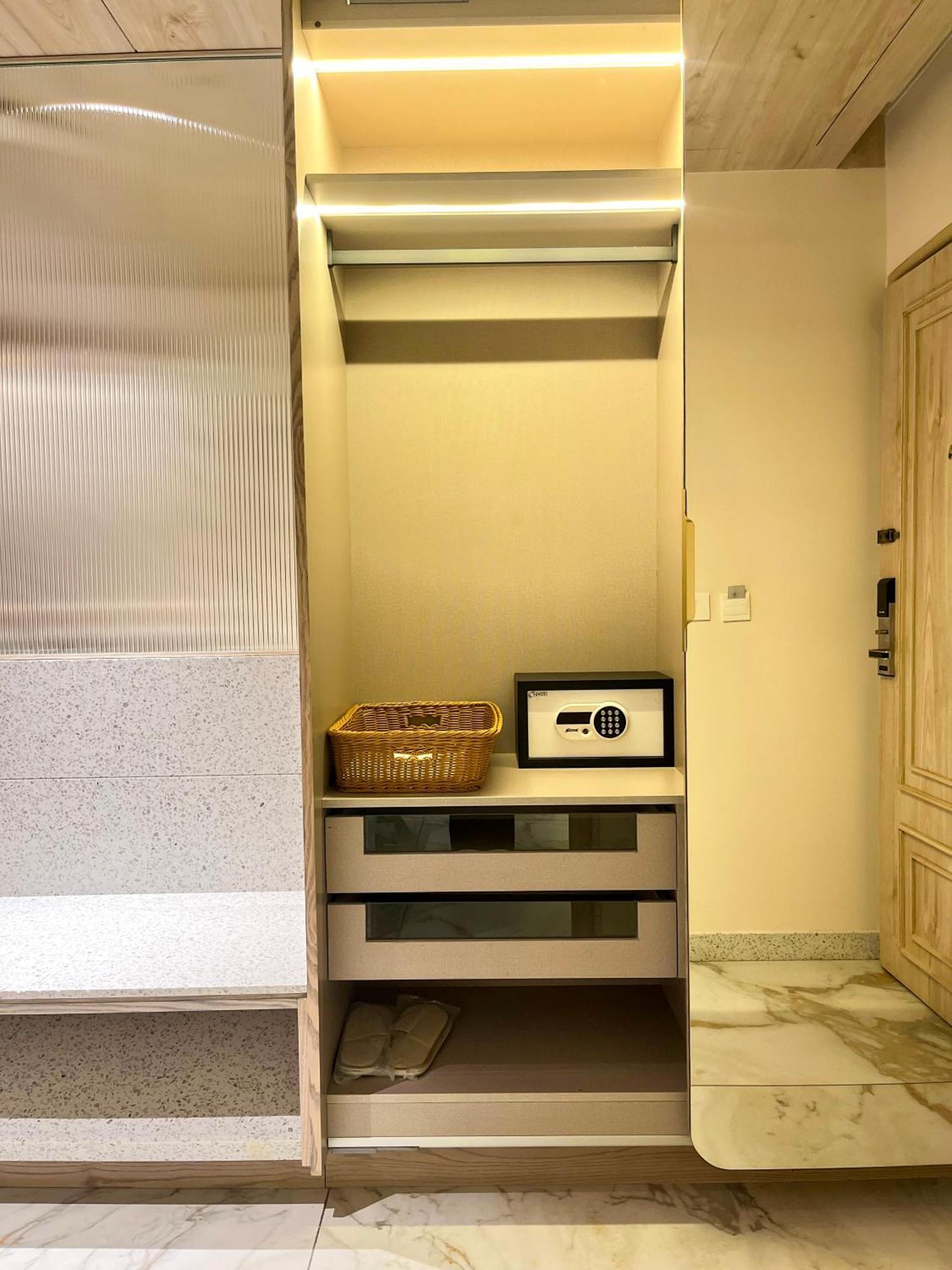 Hotel Home In By Amrik Sukhdev سونيبات المظهر الخارجي الصورة