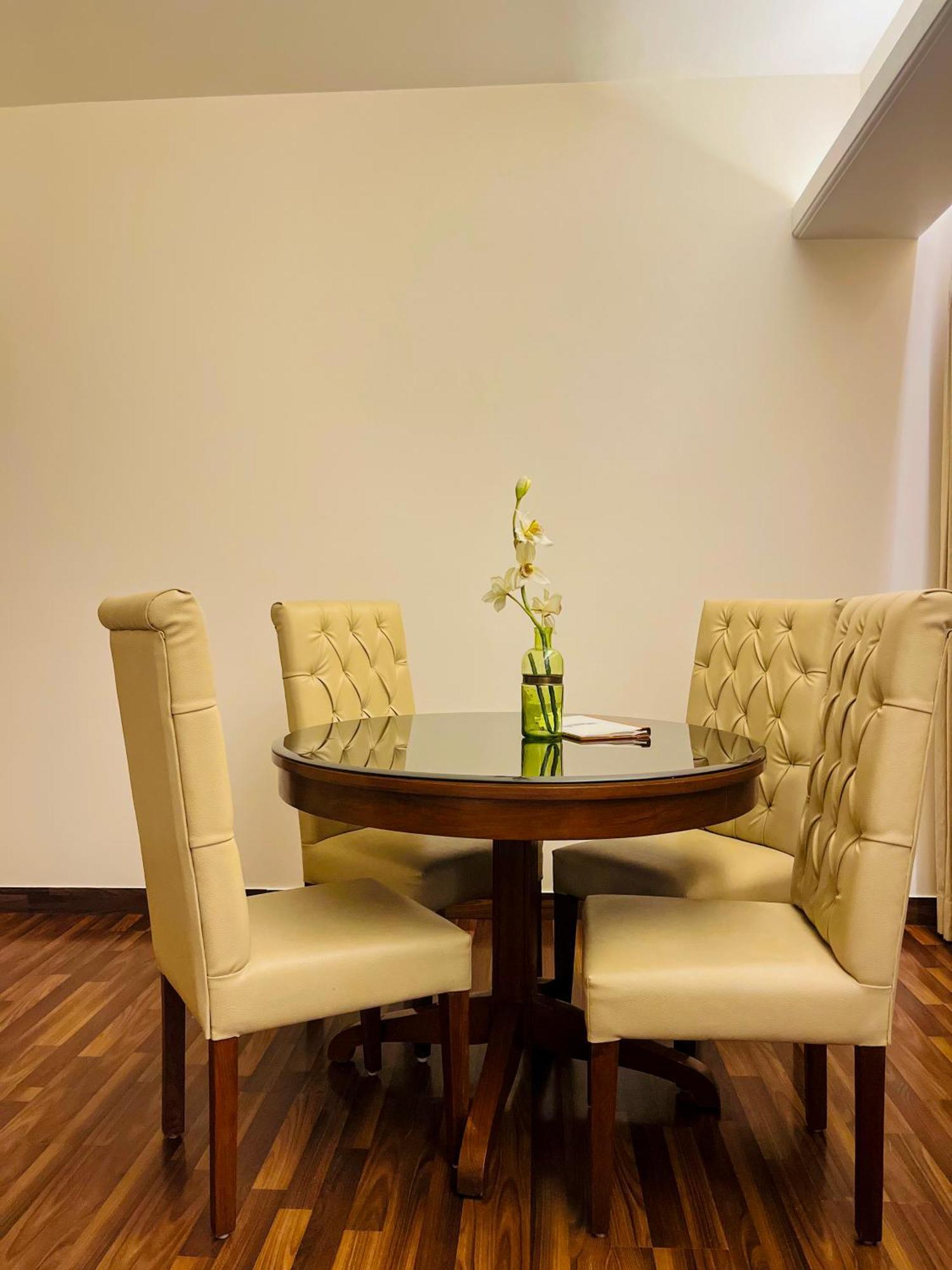 Hotel Home In By Amrik Sukhdev سونيبات المظهر الخارجي الصورة